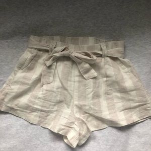 Paper bag shorts with tie around waist